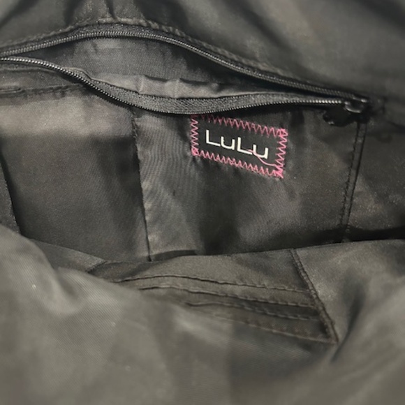 LuLu black clutch - Picture 2 of 2